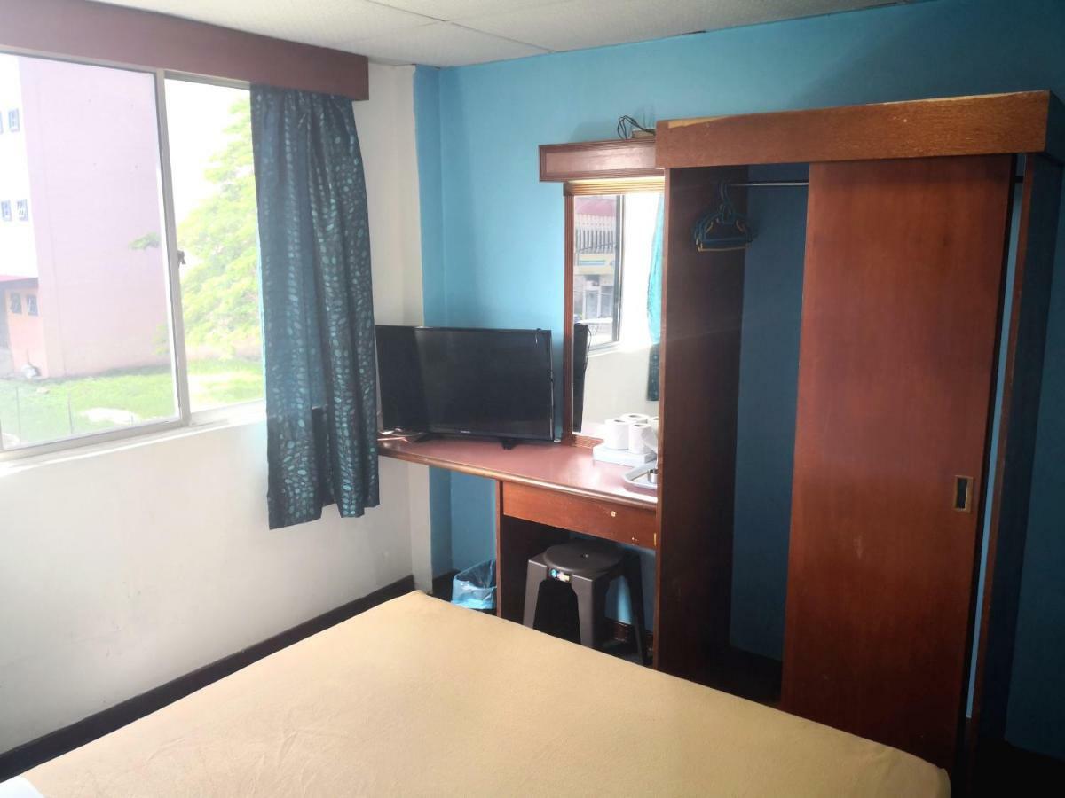 Hotel Seri Kota Satu Кота Тинги Екстериор снимка